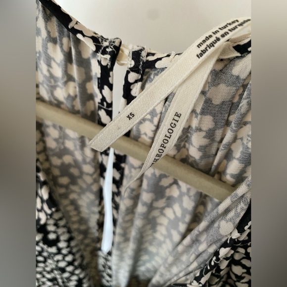 Beautiful, brand new black & white paisley romper from Anthropologie. - Picture 4 of 6
